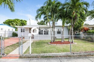 9311 SW 38th St in Miami, FL - Building Photo