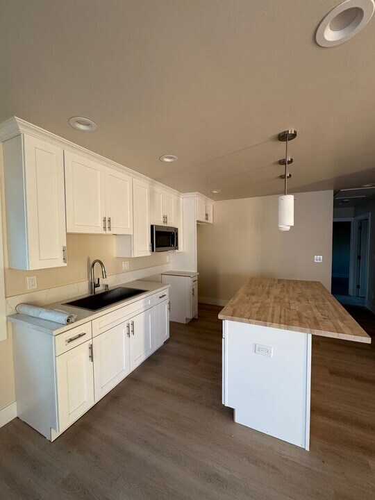 11720 Utah Ave, Unit B in South Gate, CA - Building Photo