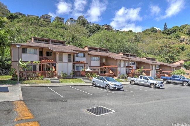 property at 98-625-625 Kilinoe St