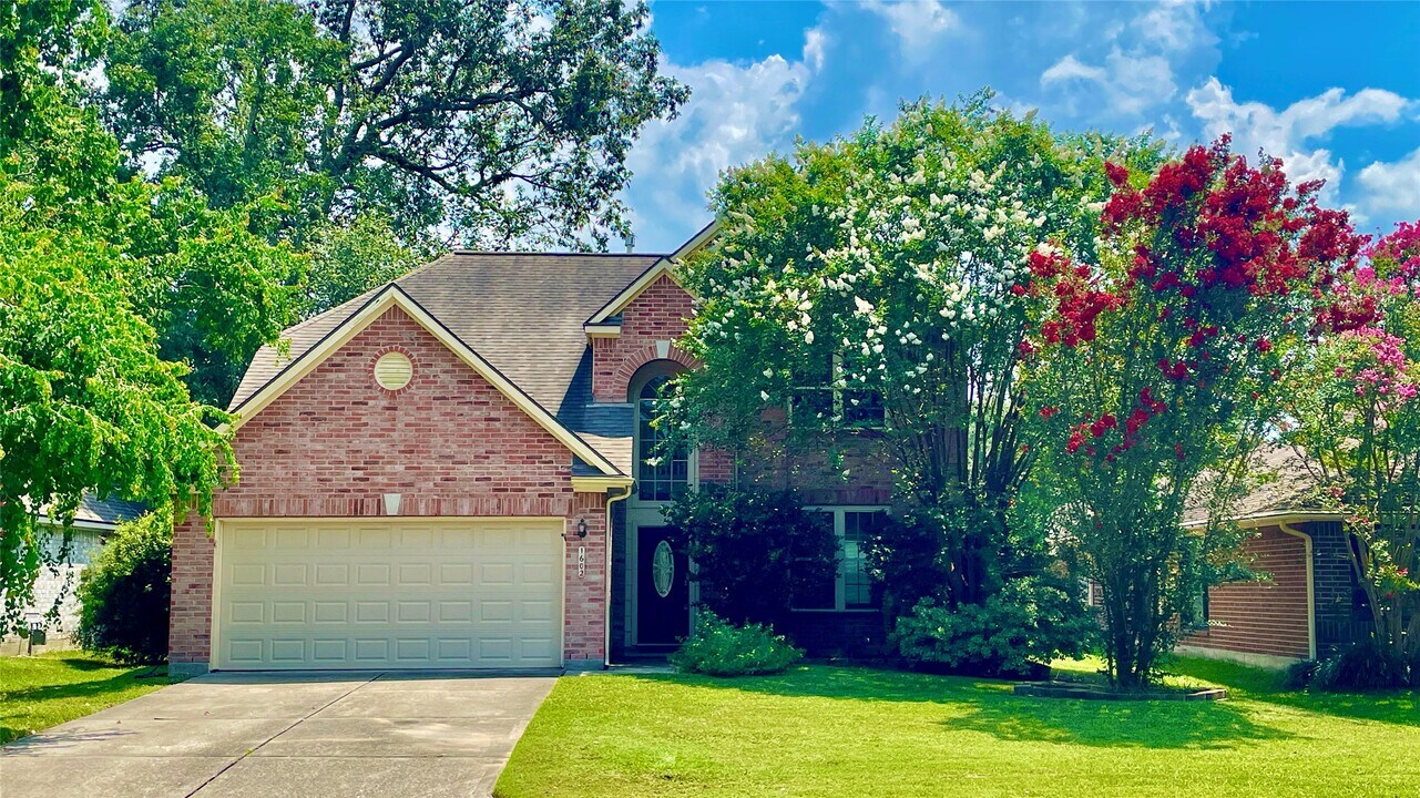1602 Stoney Park Dr in Houston, TX - Building Photo