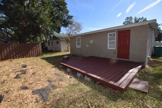 317 E Barnes Ave in Eustis, FL - Building Photo - Building Photo