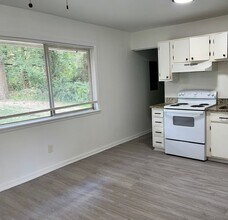 6677 Willow Twig Rd in Riverdale, GA - Building Photo - Building Photo