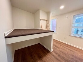 5 Locust St in Lancaster, PA - Building Photo