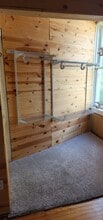1213 E Jefferson St, Unit A in Bloomington, IL - Building Photo - Building Photo