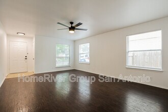 238 Val Verde Dr in New Braunfels, TX - Building Photo - Building Photo
