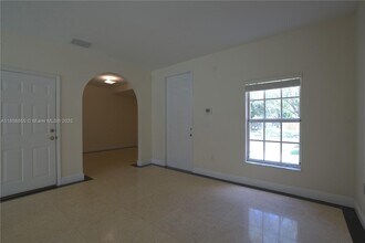 4100 NE 25th St in Homestead, FL - Building Photo - Building Photo