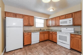 7727 Maradona Dr S in Indianapolis, IN - Building Photo - Building Photo