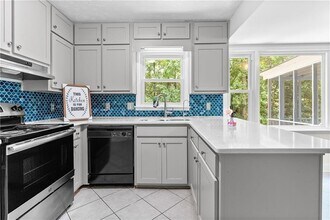 1428 Brookcliff Dr in Marietta, GA - Building Photo - Building Photo