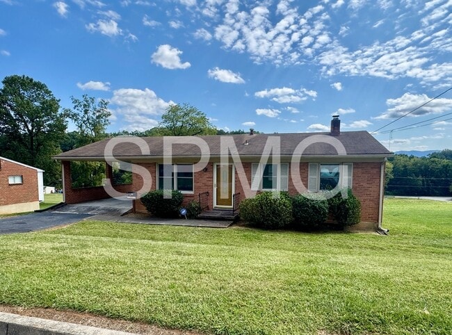 3726 Rolling Hill Ave NW