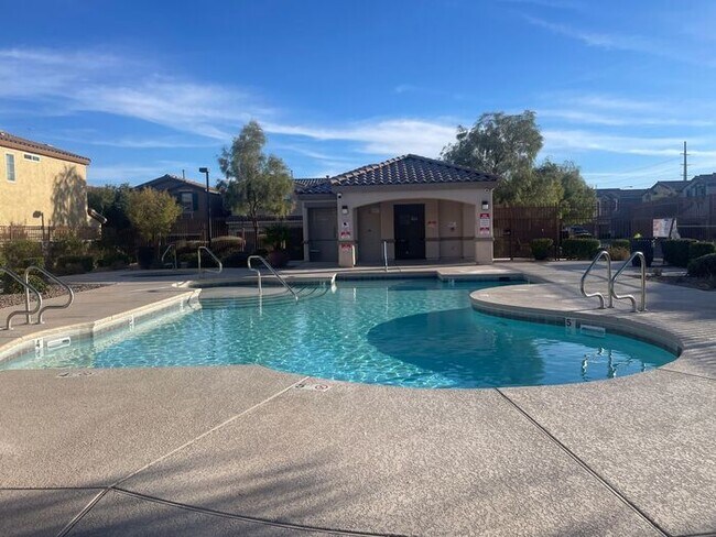 7740 Peaceful Trellis Dr in Las Vegas, NV - Building Photo - Building Photo