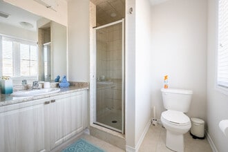 104 Esther Cres, Unit SI ID1345812P in Thorold, ON - Building Photo - Building Photo