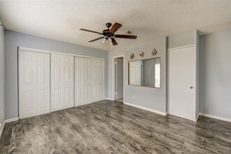 2927 Great Lakes Ave in Sugar Land, TX - Building Photo - Building Photo