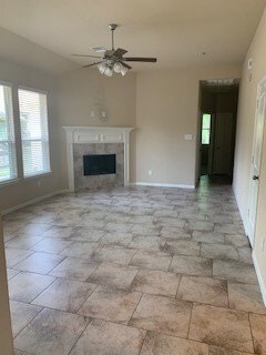 3411 Country Club Blvd in Montgomery, TX - Foto de edificio - Building Photo