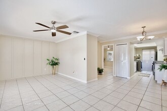 7 W Marbrisa Way in Kissimmee, FL - Building Photo - Building Photo