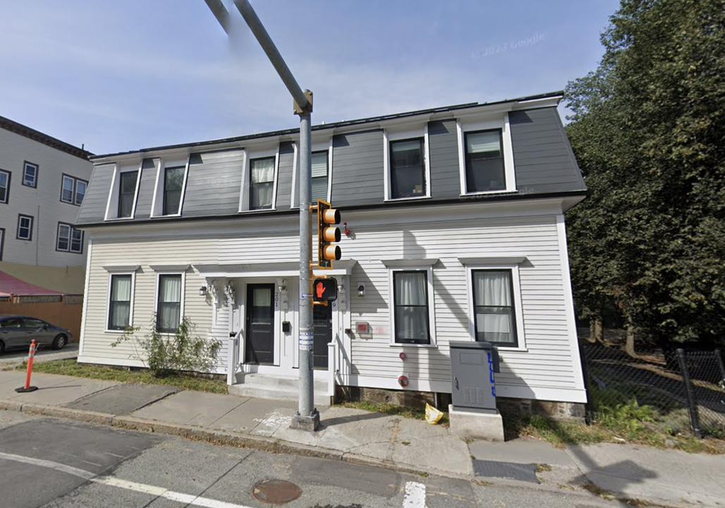 199 Boylston St in Chestnut Hill, MA - Building Photo