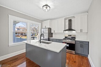 1643 Lincoln Ave in Lakewood, OH - Building Photo - Building Photo