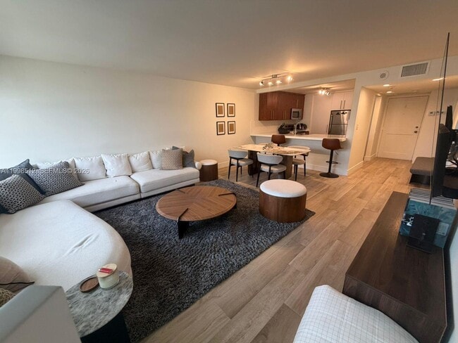 property at 1925 Brickell Ave