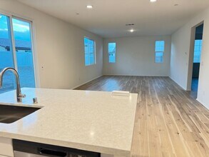 2140 E Jackman St in Lancaster, CA - Building Photo - Building Photo