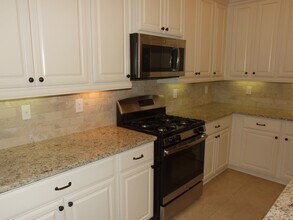 29027 Crystal Rose Ln in Fulshear, TX - Building Photo - Building Photo
