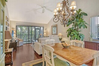 1720 Glenhouse Dr, Unit GL430 in Sarasota, FL - Building Photo - Building Photo