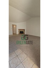 2024 Amsterdam Ln in Modesto, CA - Building Photo - Building Photo