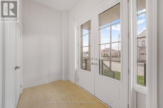 14 Donnybrook Ct in Brampton, ON - Building Photo - Building Photo