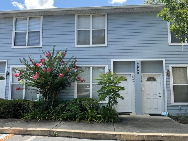 property at 3960 SW 20th Ave