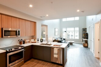 Fourth Street East in Oakland, CA - Foto de edificio - Interior Photo