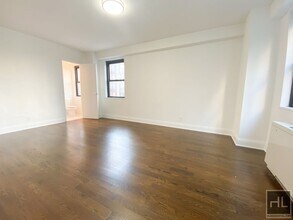 East 89 Street in New York, NY - Building Photo - Building Photo