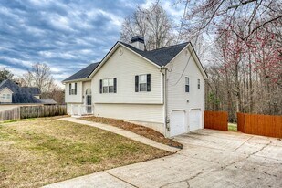 136 River Walk in Douglasville, GA - Building Photo