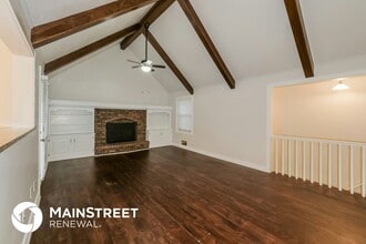 1022 SE 5th Terrace in Lee's Summit, MO - Foto de edificio - Building Photo