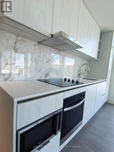 8-3608 Wellesley St W in Toronto, ON - Building Photo - Building Photo