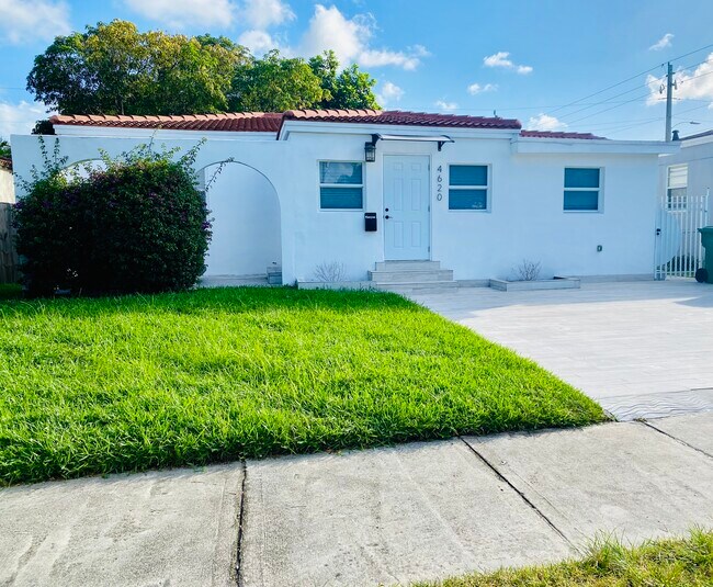 4620 SW 5th Ter Rentals in Coral Gables, FL