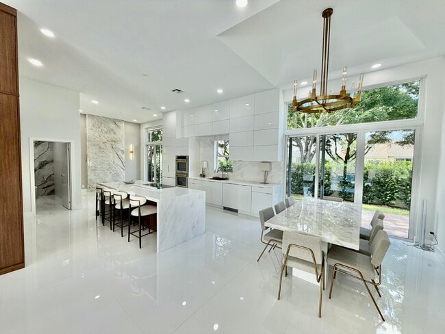 17311 Bermuda Village Dr in Boca Raton, FL - Building Photo - Building Photo