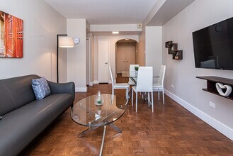 3712 Peel St in Montréal, QC - Building Photo - Building Photo