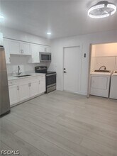 5508-5514-5514 Eighth Ave in Ft. Myers, FL - Building Photo - Building Photo