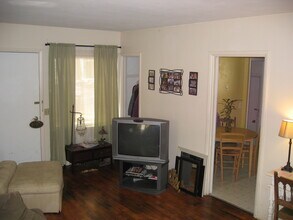 526 Spartan Ave in East Lansing, MI - Building Photo - Building Photo