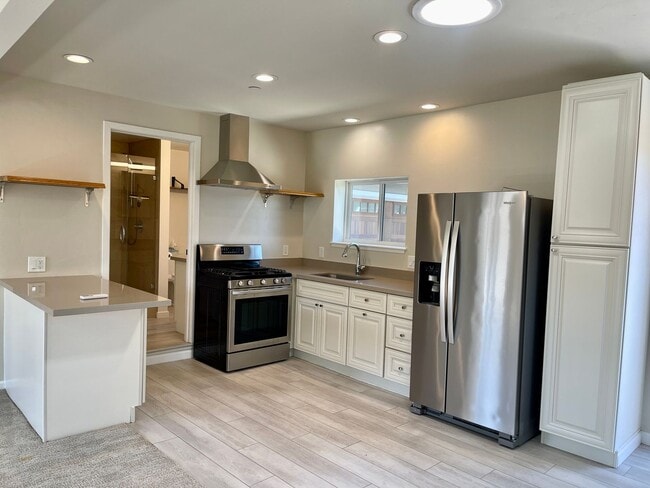 property at 6672 Davis Rd