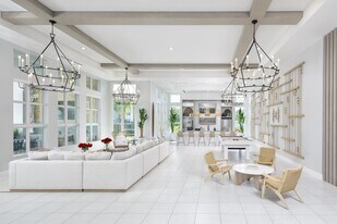 Everly in Naples, FL - Building Photo