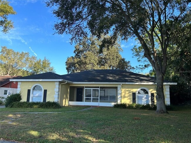 property at 1241 N Lake Elbert Dr NE