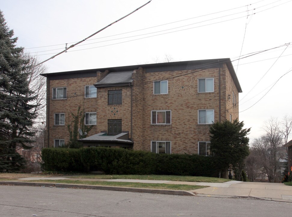 36 Cornell Pl in Pittsburgh, PA - Foto de edificio