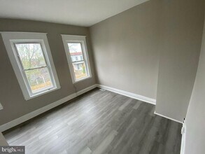 3200 Phelps Ln in Baltimore, MD - Building Photo - Building Photo