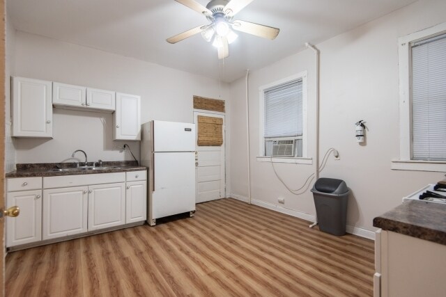 2425 N Racine Ave in Chicago, IL - Building Photo - Building Photo