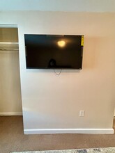 815 N Caroline St in Baltimore, MD - Building Photo - Building Photo