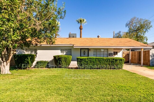property at 2538 E Coolidge St