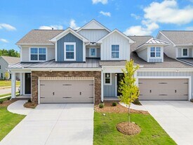 49 Hensley Rd in Greenville, SC - Building Photo