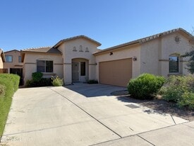 7911 S 50th Ln in Phoenix, AZ - Building Photo
