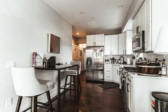 1101 Fern St NW, Unit 202 in Washington, DC - Foto de edificio - Building Photo
