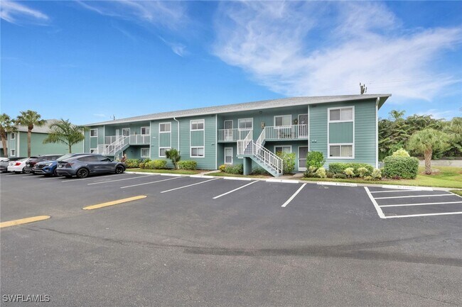 property at 146 Cypress Way E