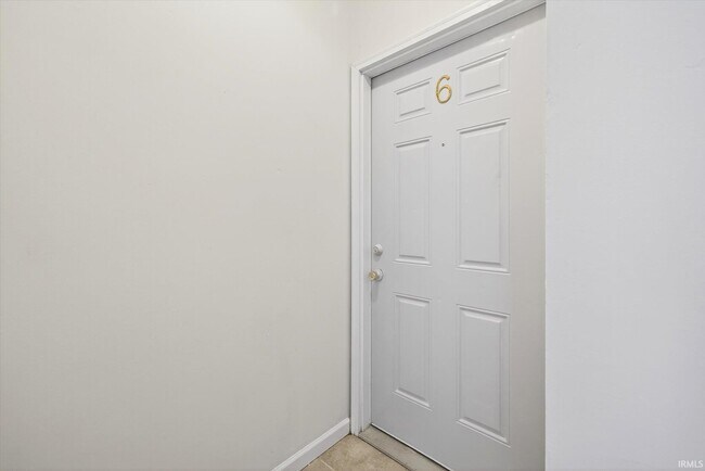 110 W 6th St in Bloomington, IN - Building Photo - Building Photo